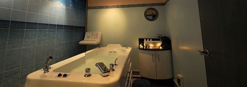 Imagen de la habitación del Hotel Risley Hall. Foto 4