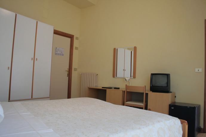 Imagen de la habitación del Hotel Risorgimento, Chianciano Terme. Foto 12