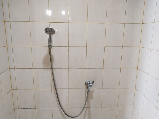 Imagen de la habitación del Hotel Risqia Homestay Syariah by Cocotel. Foto 15