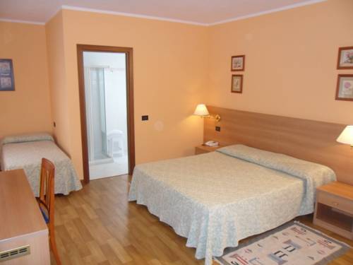 Imagen de la habitación del Hotel Ristorante Al Bassanello. Foto 4