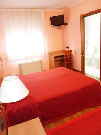 Imagen de la habitación del Hotel Ristorante Al Bassanello. Foto 14