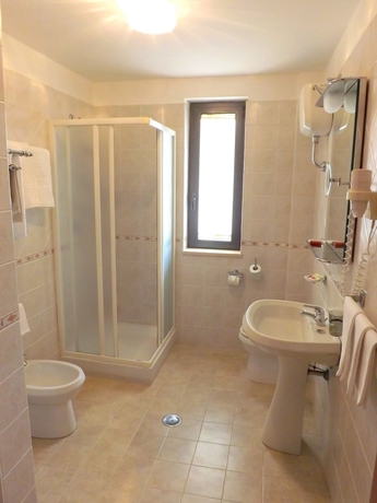 Imagen de la habitación del Hotel Ristorante Al Boschetto. Foto 3