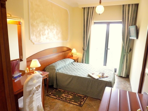 Imagen de la habitación del Hotel Ristorante Al Boschetto. Foto 15