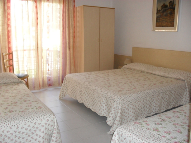 Imagen de la habitación del Hotel Ristorante Al Caminetto. Foto 8