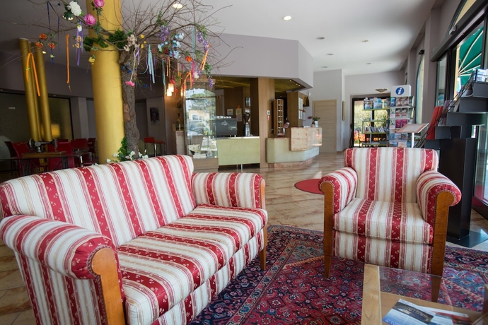 Imagen de los interiores del Hotel Ristorante Al Fiore. Foto 19