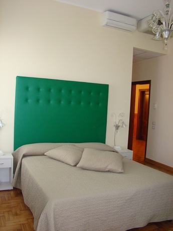 Imagen de la habitación del Hotel Ristorante Alla Villa Fini. Foto 9