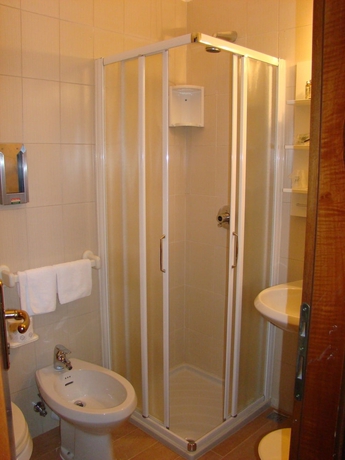 Imagen de la habitación del Hotel Ristorante Alla Villa Fini. Foto 15