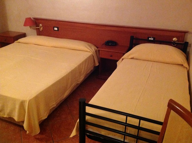 Imagen de la habitación del Hotel Ristorante Amalfitana. Foto 4