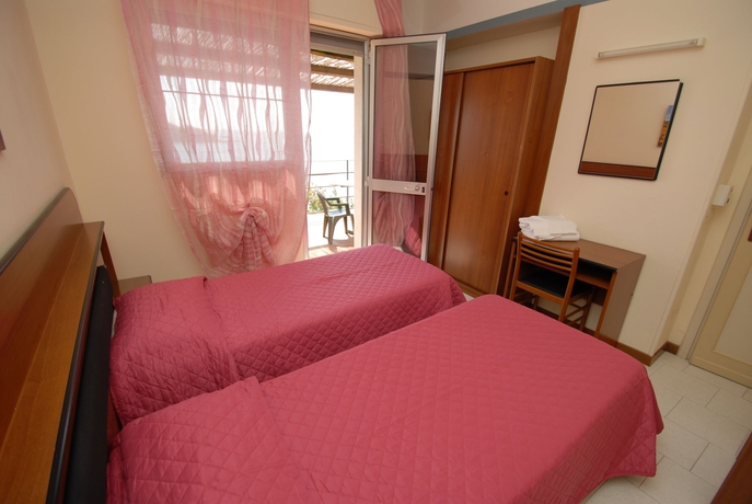 Imagen de la habitación del Hotel Ristorante Baia Del Sorriso. Foto 10