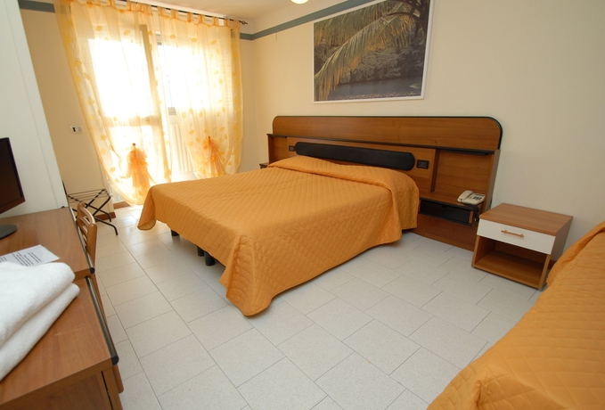 Imagen de la habitación del Hotel Ristorante Baia Del Sorriso. Foto 13