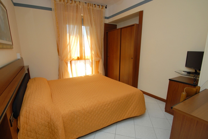 Imagen de la habitación del Hotel Ristorante Baia Del Sorriso. Foto 15