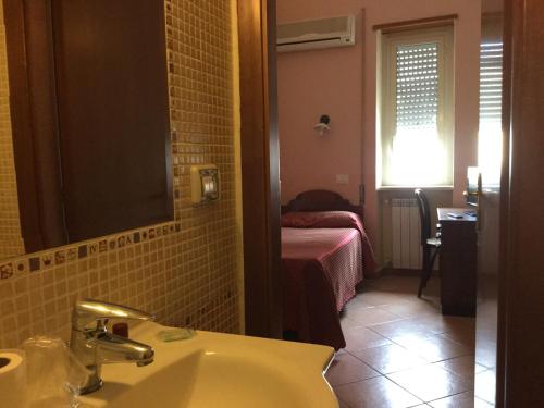 Imagen de la habitación del Hotel Ristorante Benigni. Foto 5