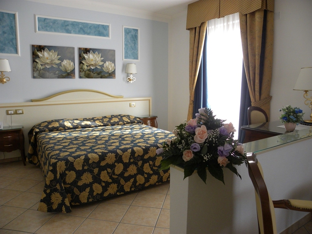 Imagen de la habitación del Hotel Ristorante Borgo La Tana. Foto 6