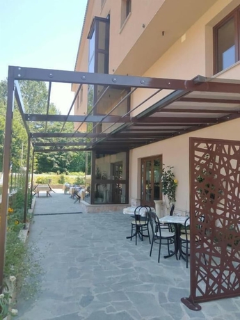 Imagen de la habitación del Hotel Ristorante Caligiuri. Foto 7