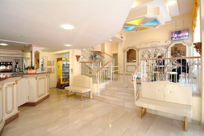 Imagen de los interiores del Hotel Ristorante Commercio. Foto 19