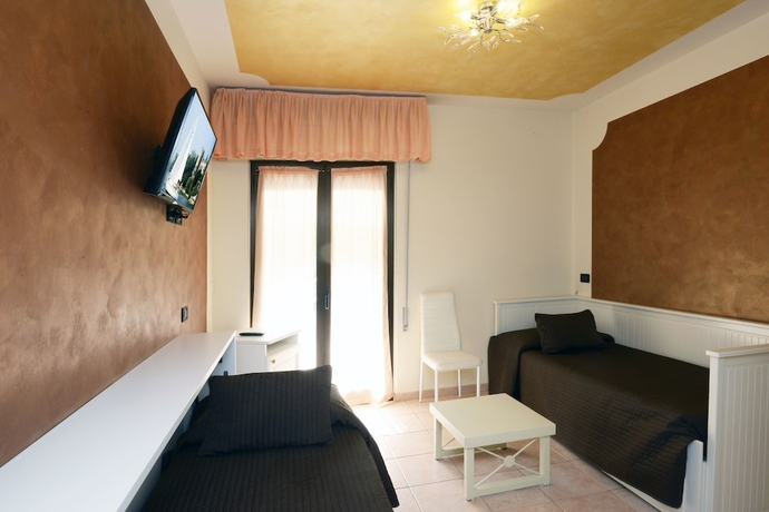 Imagen de la habitación del Hotel Ristorante Commercio. Foto 14