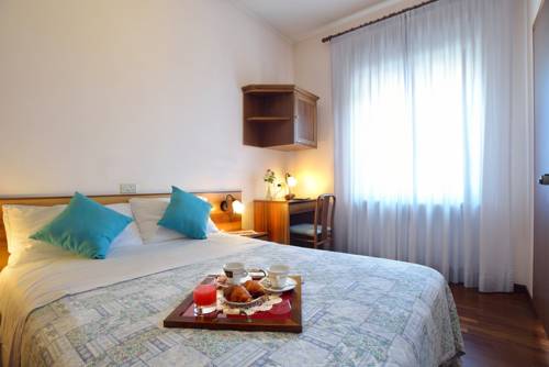 Imagen de la habitación del Hotel Ristorante Dante. Foto 7