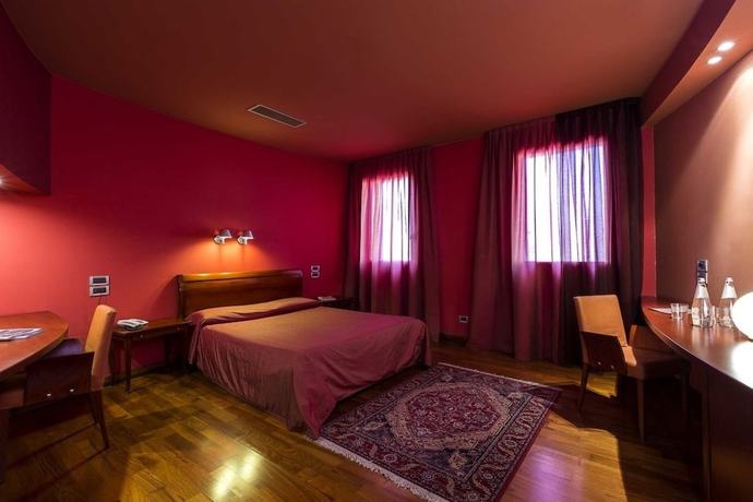 Imagen de la habitación del Hotel Ristorante Due Platani. Foto 8