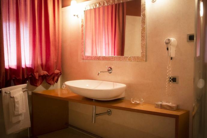 Imagen de la habitación del Hotel Ristorante Due Platani. Foto 12