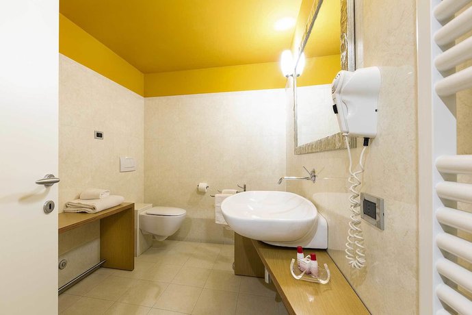 Imagen de la habitación del Hotel Ristorante Due Platani. Foto 14