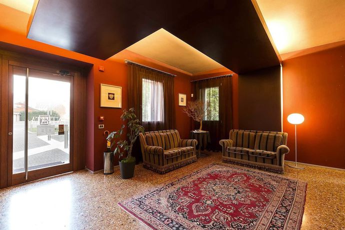 Imagen de los interiores del Hotel Ristorante Due Platani. Foto 20