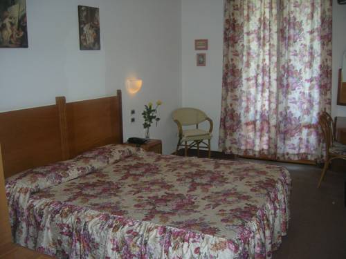Imagen de la habitación del Hotel Ristorante Farneta. Foto 3