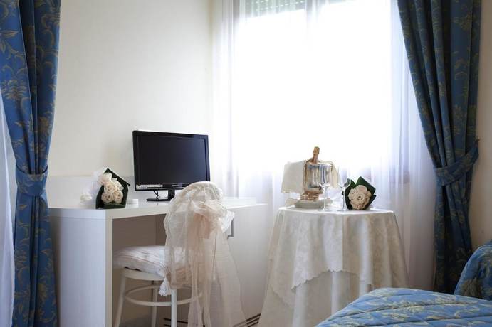 Imagen de la habitación del Hotel Ristorante Grappolo D\'Oro. Foto 8