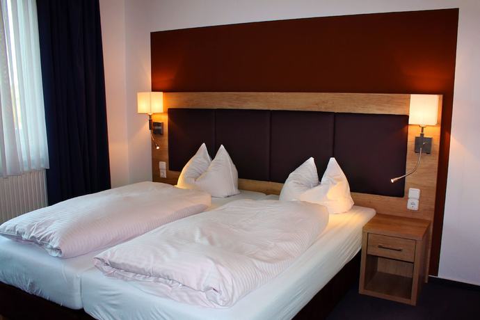 Imagen de la habitación del Hotel Ristorante Herbstein. Foto 8