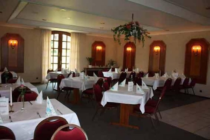 Imagen del bar/restaurante del Hotel Ristorante Herbstein. Foto 4