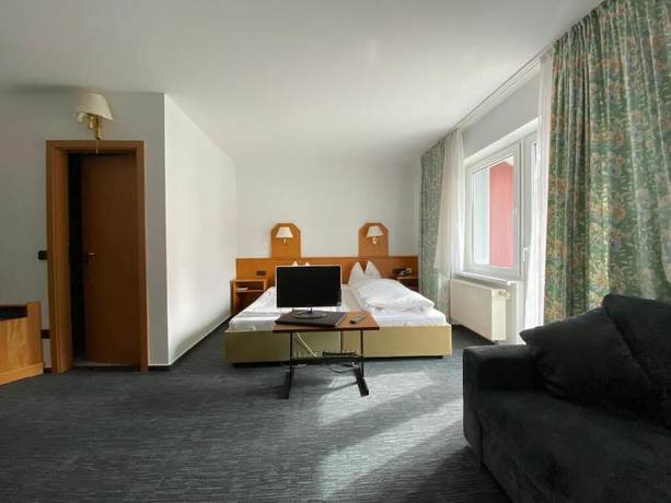 Imagen de la habitación del Hotel Ristorante Herbstein. Foto 19