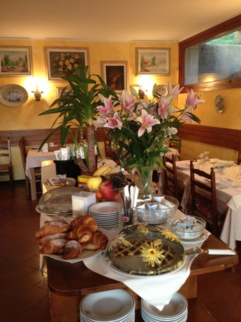 Imagen del bar/restaurante del Hotel Ristorante Il Caminetto. Foto 4