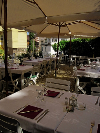 Imagen del bar/restaurante del Hotel Ristorante Il Caminetto. Foto 8
