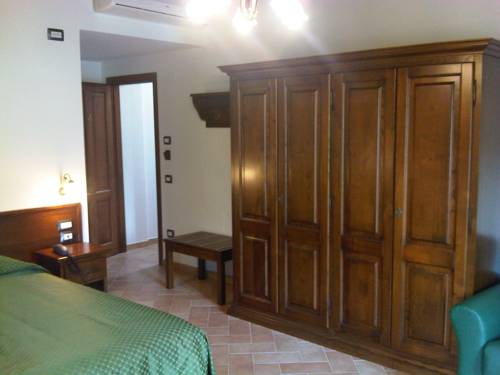 Imagen de la habitación del Hotel Ristorante Il Cavaliere. Foto 6