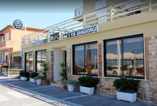 Imagen general del Hotel Ristorante Il Gabbiano, Cecina. Foto 11