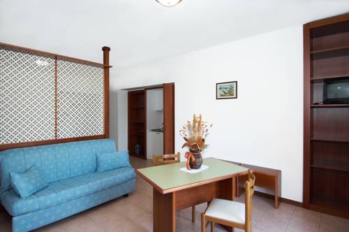 Imagen de la habitación del Hotel Ristorante Il Gabbiano, Passignano Sul Trasimeno. Foto 6