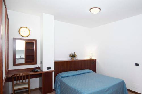 Imagen de la habitación del Hotel Ristorante Il Gabbiano, Passignano Sul Trasimeno. Foto 13