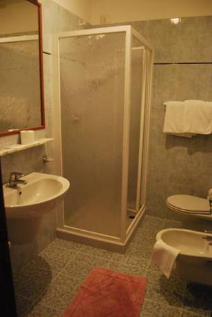 Imagen de la habitación del Hotel Ristorante Il Gabbiano, Passignano Sul Trasimeno. Foto 14