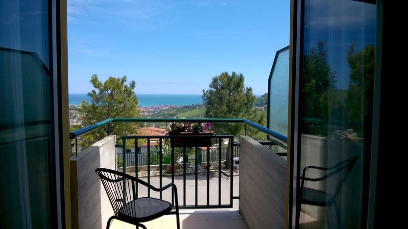 Imagen de los exteriores del Hotel Ristorante Il Grillo. Foto 14