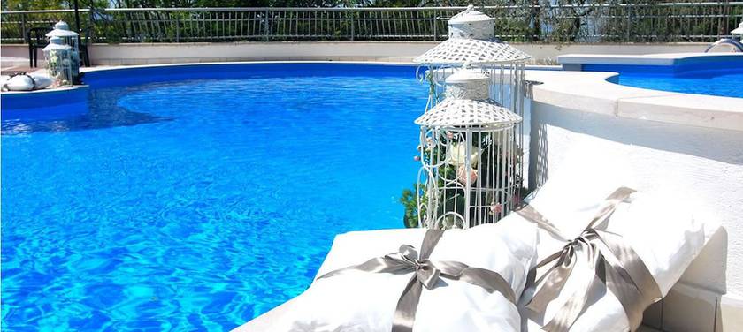 Imagen de la piscina del Hotel Ristorante L\'Ulivo. Foto 18