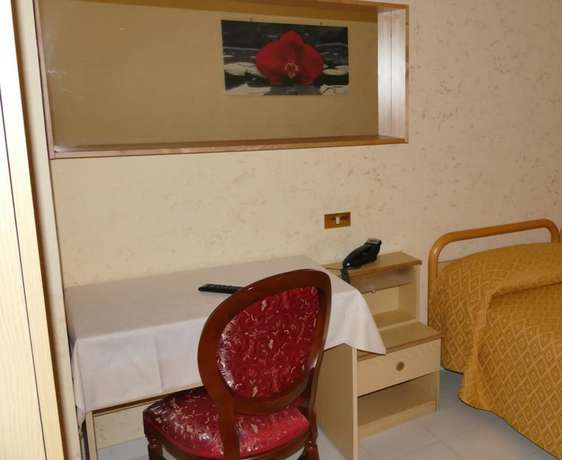 Imagen de la habitación del Hotel Ristorante L\'Ulivo. Foto 13