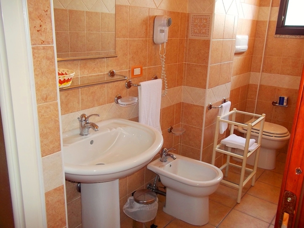 Imagen de la habitación del Hotel Ristorante La Conchiglia. Foto 11