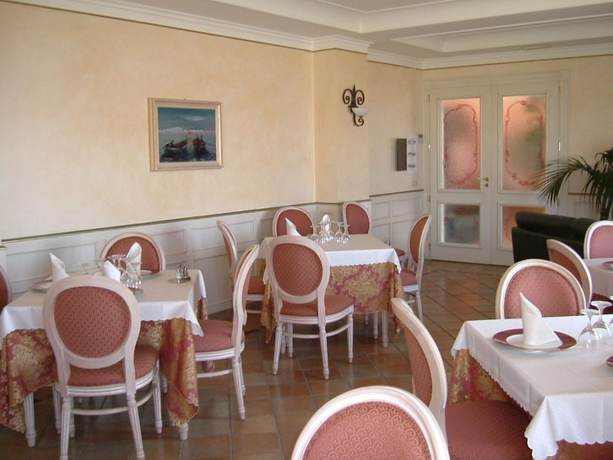 Imagen del bar/restaurante del Hotel Ristorante La Lampara. Foto 4