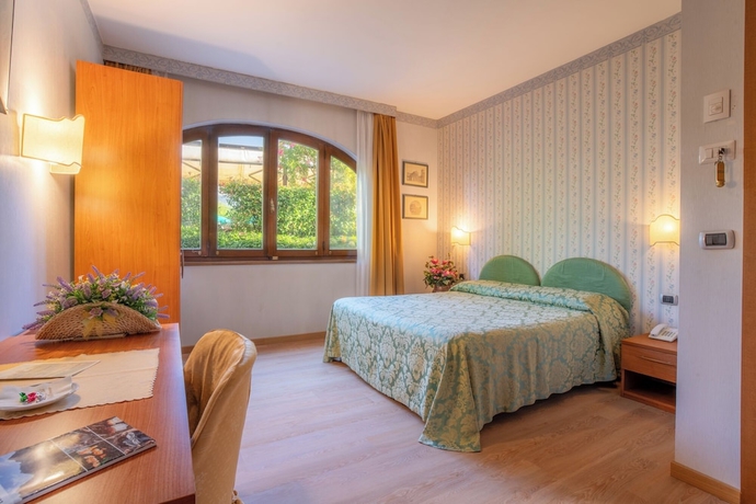 Imagen de la habitación del Hotel Ristorante La Lanterna, Castelnuovo di Garfagnana. Foto 3