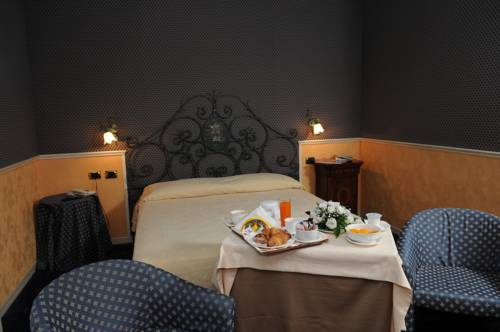 Imagen de la habitación del Hotel Ristorante La Lanterna. Foto 8