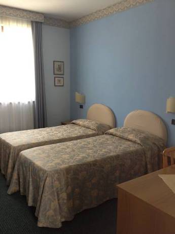 Imagen de la habitación del Hotel Ristorante La Lanterna. Foto 4