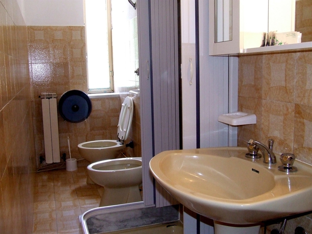 Imagen de la habitación del Hotel Ristorante La Mimosa. Foto 2