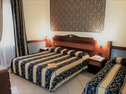 Imagen de la habitación del Hotel Ristorante La Piana. Foto 6