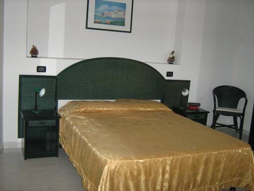 Imagen de la habitación del Hotel Ristorante La Scogliera, Amantea. Foto 3