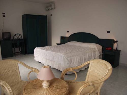 Imagen de la habitación del Hotel Ristorante La Scogliera, Amantea. Foto 10
