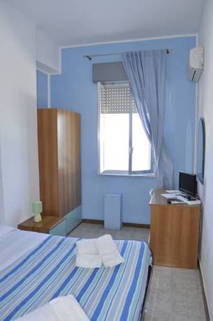 Imagen de la habitación del Hotel Ristorante La Scogliera, Gliaca di Piraino. Foto 2